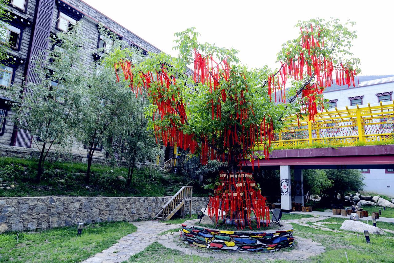 Ramada Encore Daocheng Yading Exterior photo